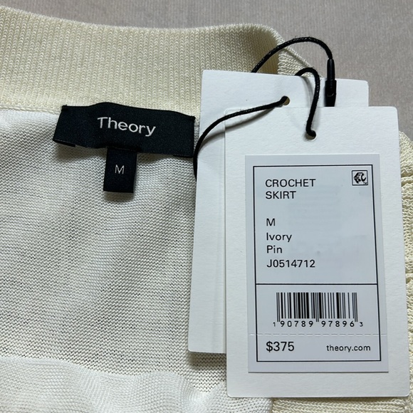 Theory crochet skirt - Picture 4 of 10